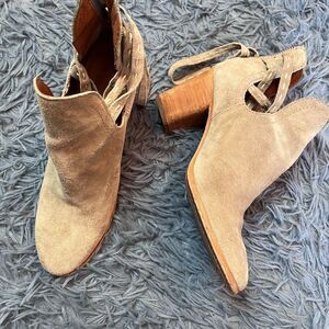 Frye Naomi Pickstitch Shootie Beige Suede Leather Ankle Boots Size 7